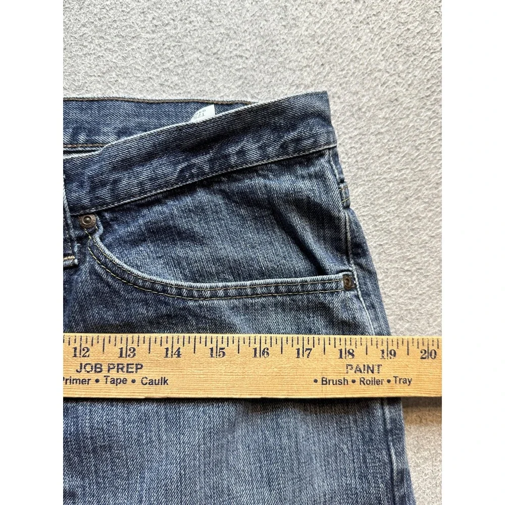 Wrangler Premium Denim Jeans Mens 33x30 Distressed Medium‎ Wash Blue Straight